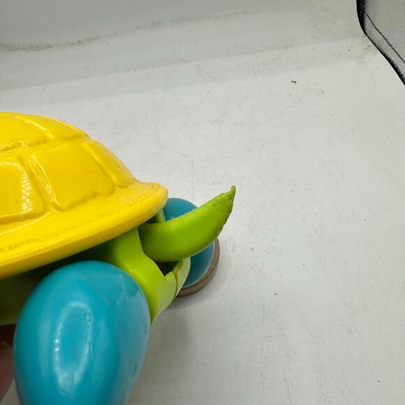 Vintage 1970s Fisher Price Tag Along Sailor Hat Turtle Pull Toy Retro - Picture 8 of 8